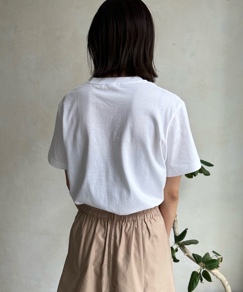 DouDou（ドゥドゥ）の「C'EST LA VIE フロッキーロゴTEE（Tシャツ/カットソー・レディース・ホワイト/ホワイト系その他/チャコールグレー・FREE）」の12枚目の写真