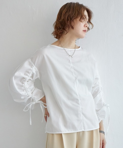 notch.(ノッチ)の「ドロストバルーンブラウス(シャツ/ブラウス・レディース・オフホワイト/ローズ/ネイビー・M)」の1枚目の写真