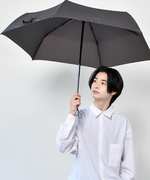 Waterfront(ウォーターフロント)の「軽量自動開閉 折 カルオート 60cm 雨傘(折りたたみ傘・メンズ・ベージュ/グレー/ブルー/ブラック/グリーン/ライトブルー/ライトベージュ/ライトグレー・FREE)」の19枚目の写真