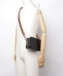 送料関税込★ KARA カラ チュール カメラ ショルダー バッグ KARA(カラ)の商品一覧 - 海外通販のBUYMA