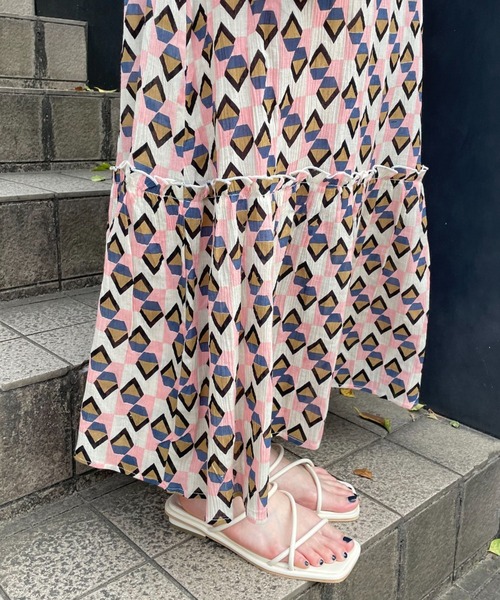 CIAOPANIC（チャオパニック）の「幾何学柄2WAYキャミワンピース（ワンピース・レディース・ホワイト/ベージュ・FREE）」の20枚目の写真