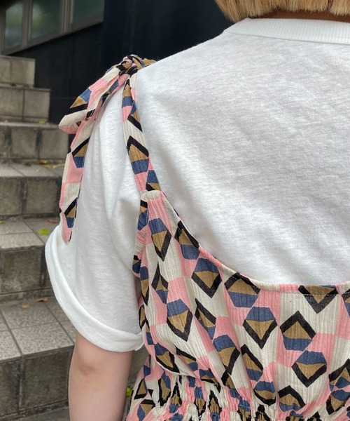 CIAOPANIC（チャオパニック）の「幾何学柄2WAYキャミワンピース（ワンピース・レディース・ホワイト/ベージュ・FREE）」の19枚目の写真