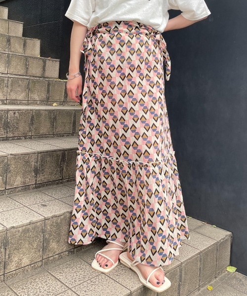 CIAOPANIC（チャオパニック）の「幾何学柄2WAYキャミワンピース（ワンピース・レディース・ホワイト/ベージュ・FREE）」の12枚目の写真