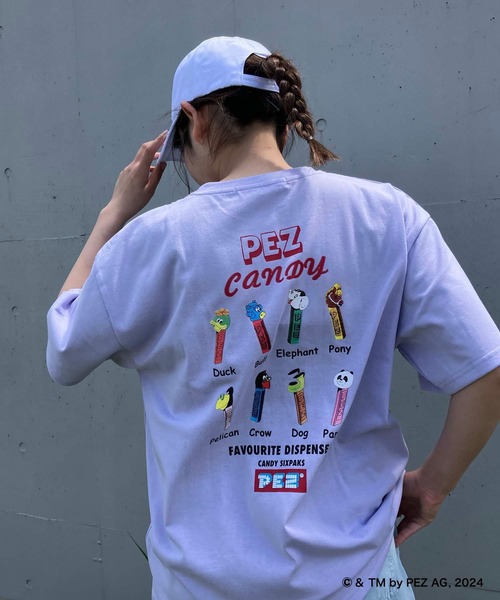 AS KNOW AS plus(アズノゥアズプラス)の「○アクリルキーホルダー付き PEZ Tシャツ【PEZ/ペッツ】(Tシャツ/カットソー・レディース・オフホワイト/ブルー/ピンク/スミクロ/イエロー系/ホワイト系/サックスブルー系/ブラック系/オートミール/ホワイト系1/ブラック系1/パープル系1/アイボリー系1/アイボリー系2/ブラック系2/ホワイト系2/オレンジ系2・FREE)」の14枚目の写真