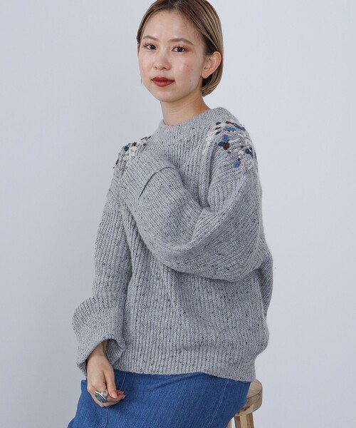 BEAMS HEART(ビームスハート)の「ハンド刺繍 ニットプルオーバー(ニット/セーター・レディース・ブルー系その他4/ホワイト系その他5/ライトグレー・FREE)」の4枚目の写真