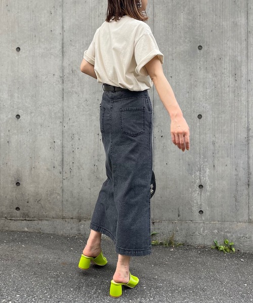 mi via loca（ミヴィアロカ）の「刺繍入りデニム前開きスカート（デニムスカート・レディース・ブルー/ブラック・FREE）」の17枚目の写真