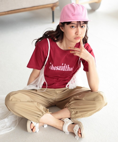 売れ筋商品|||イーブン アンド オド Tシャツ レディース トップス Top - red/white niko and（ニコアンド）の「【she said that (シー セッド