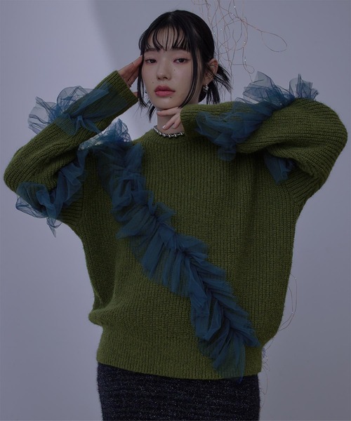 miette(ミエット)の「アシンメトリーチュールフリルニット(ニット/セーター・レディース・ブラック/カーキ/グレー・FREE)」の3枚目の写真