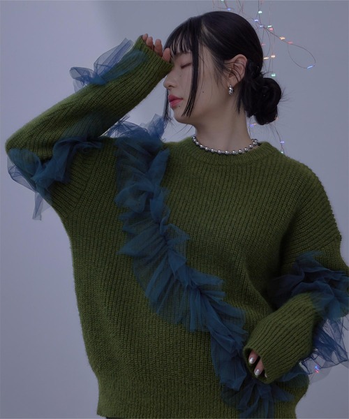 miette(ミエット)の「アシンメトリーチュールフリルニット(ニット/セーター・レディース・ブラック/カーキ/グレー・FREE)」の7枚目の写真