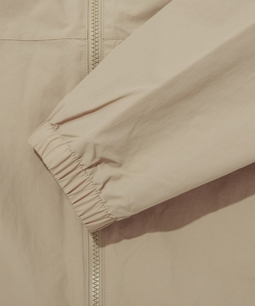 THE NORTH FACE(ザノースフェイス)の「国内未発売 THE NORTH FACE(ザ・ノースフェイス)/軽量 ワンポイントロゴ ルーズフィット ナイロンジャケット マウンテンパーカー/VILAN JACKET(マウンテンパーカー・レディース・ベージュ/ブラック/クリーム・S/M/L/XL)」の14枚目の写真