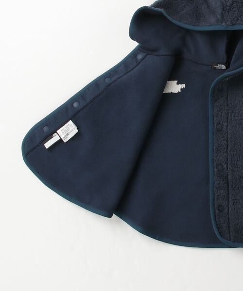 THE NORTH FACE(ザノースフェイス)の「ザ ノース フェイス THE NORTH FACE B Sherpa Fleece Poncho_ベビー シェルパフリースポンチョ(その他ベビー用品・キッズ・ネイビー/ピンク/ベージュ・J/M)」の5枚目の写真