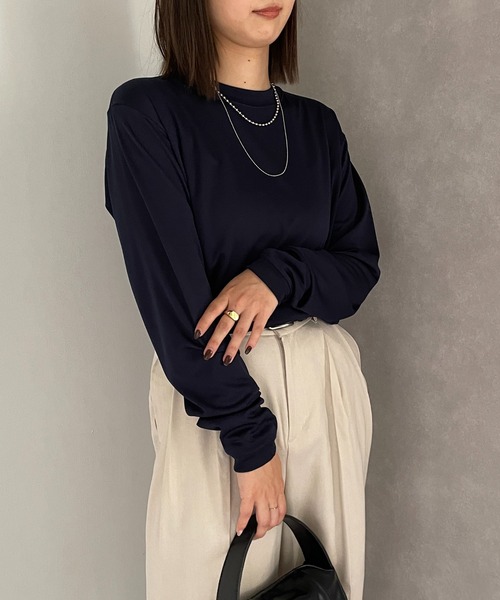 United Athle(ユナイテッドアスレ)の「【United Athle】dry silky touch long sleeve t-shirt / ドライ シルキータッチ ロングスリーブ Tシャツ UVカット ロンT 5089(Tシャツ/カットソー・レディース・チャコールグレー/オリーブ/ブラック/レッド/ホワイト/ネイビー/ロイヤルブルー・L/XL/S/M)」の5枚目の写真
