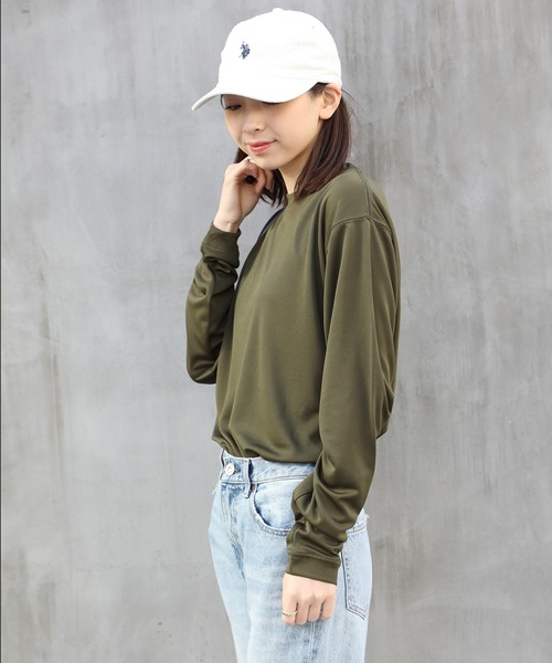 United Athle(ユナイテッドアスレ)の「【United Athle】dry silky touch long sleeve t-shirt / ドライ シルキータッチ ロングスリーブ Tシャツ UVカット ロンT 5089(Tシャツ/カットソー・レディース・チャコールグレー/オリーブ/ブラック/レッド/ホワイト/ネイビー/ロイヤルブルー・L/XL/S/M)」の9枚目の写真