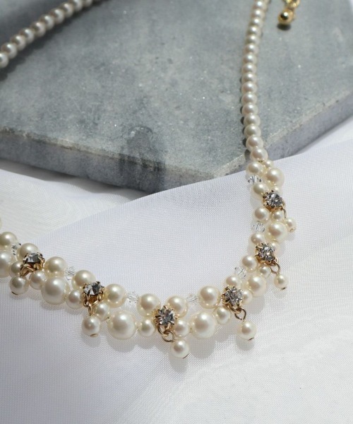 Dorry Doll(ドリードール)の「パール編み込みビジューネックレス(ネックレス・レディース・オフホワイト・FREE)」の3枚目の写真