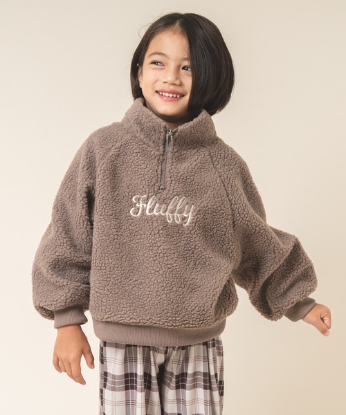URBAN CHERRY(アーバンチェリー)の「【もこもこ保温ボア】スタンドカラーロゴ刺繍ジップアップボアトップス(ブルゾン・キッズ・ブラウン/アイボリー/ブラック・110cm/120cm/130cm/140cm/150cm)」の19枚目の写真