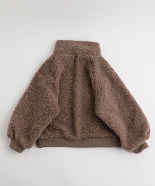URBAN CHERRY(アーバンチェリー)の「【もこもこ保温ボア】スタンドカラーロゴ刺繍ジップアップボアトップス(ブルゾン・キッズ・ブラウン/アイボリー/ブラック・110cm/120cm/130cm/140cm/150cm)」の15枚目の写真