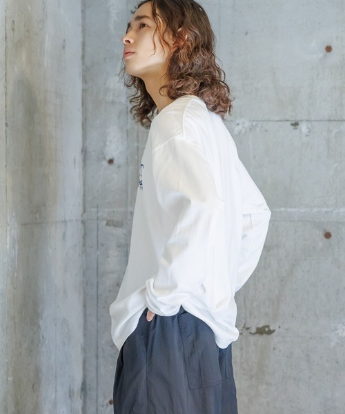 PAGEBOY(ページボーイ)の「PBLIM/フロッキーロゴロンT(Tシャツ/カットソー・レディース・ブラック/オフホワイト・MEDIUM/LARGE)」の4枚目の写真