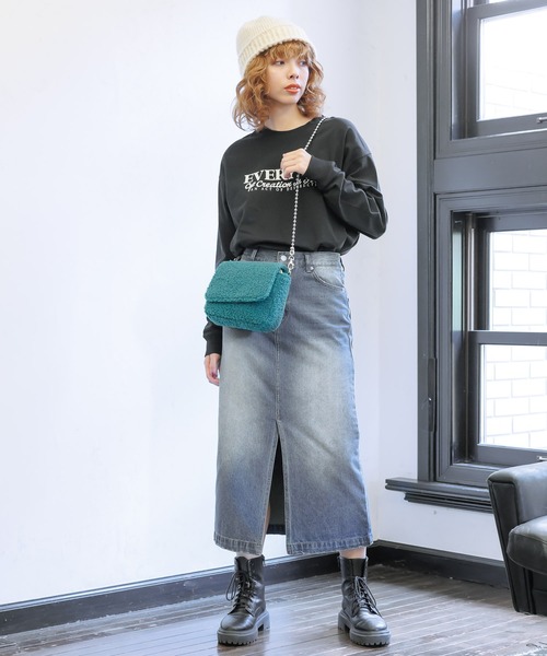 PAGEBOY(ページボーイ)の「PBLIM/フロッキーロゴロンT(Tシャツ/カットソー・レディース・ブラック/オフホワイト・MEDIUM/LARGE)」の10枚目の写真