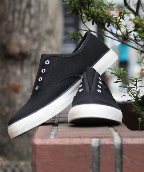 coen(コーエン)の「NEWキャンバススニーカー(スニーカー・メンズ・ホワイト/ブラック/ネイビー・SMALL/LARGE/MEDIUM)」の2枚目の写真