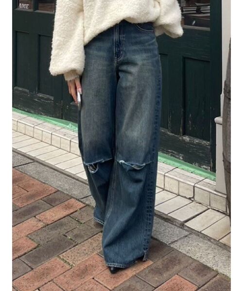 EVRIS（エヴリス）の「ニーダメージルーズデニムパンツ（デニムパンツ・レディース・ブルー/インディゴブルー/ブラック・SMALL/MEDIUM）」の3枚目の写真