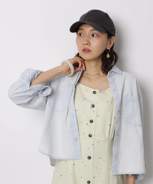 JUSGLITTY（ジャスグリッティー）の「クロップドデニムシャツ（シャツ/ブラウス・レディース・ブルー系その他3/ライトブルー/ピンク/サックスブルー・2/1）」の13枚目の写真