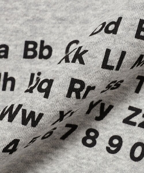 B:MING by BEAMS（ビーミングバイビームス）の「アルファベット プリント クルーネック スウェット（スウェット・メンズ・オフホワイト/ライトグレー・SMALL/LARGE/X-LARGE/MEDIUM）」の11枚目の写真