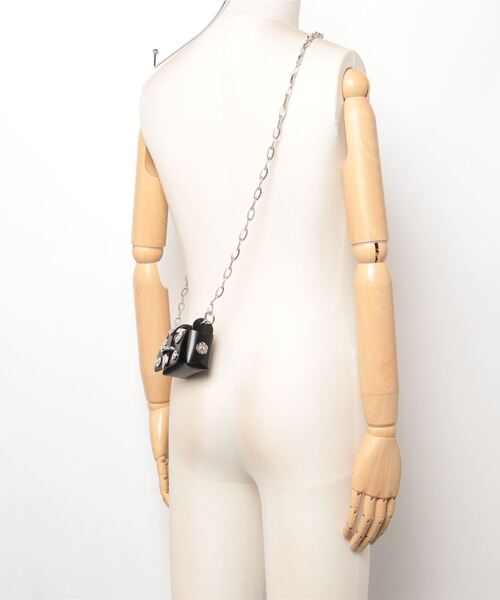 TOGA（トーガ）の「TOGA PULLA Chain mini bag（ショルダーバッグ