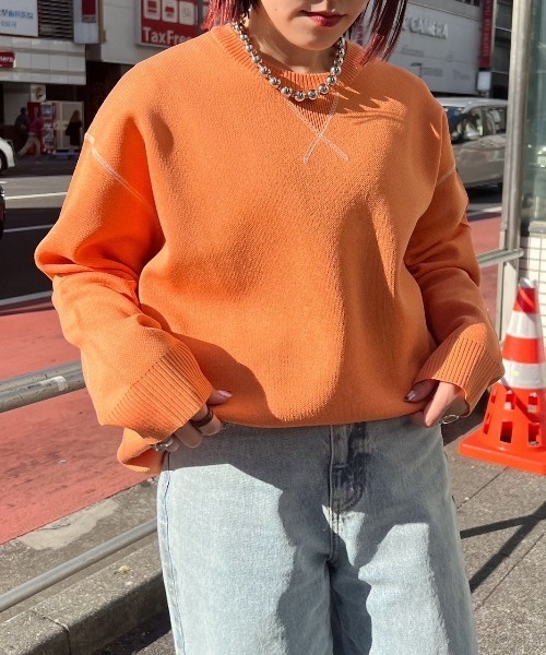 PAGEBOY(ページボーイ)の「ルーズスウェットニット/WEB限定カラーあり(ニット/セーター・レディース・オフホワイト/グレー/ブルー/オレンジ系その他/ブラック・FREE)」の5枚目の写真