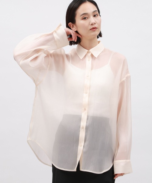 LAKOLE(ラコレ)の「オーガンジーシアーシャツ / 111119(シャツ/ブラウス・レディース・ブラック/ライトブルー/コーラル/オフホワイト・MEDIUM/SMALL)」の2枚目の写真