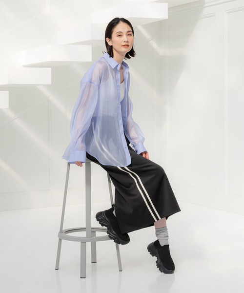 LAKOLE(ラコレ)の「オーガンジーシアーシャツ / 111119(シャツ/ブラウス・レディース・ブラック/ライトブルー/コーラル/オフホワイト・MEDIUM/SMALL)」の11枚目の写真