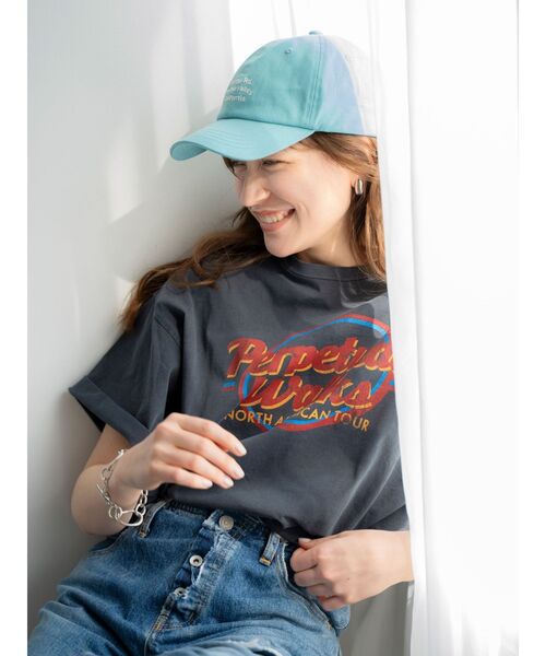 Ungrid(アングリッド)の「ツアーロゴルーズTee(Tシャツ/カットソー・レディース・オフホワイト/チャコールグレー/オレンジ/パープル/グリーン・FREE)」の14枚目の写真