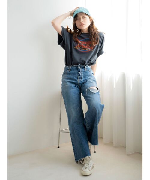 Ungrid(アングリッド)の「ツアーロゴルーズTee(Tシャツ/カットソー・レディース・オフホワイト/チャコールグレー/オレンジ/パープル/グリーン・FREE)」の17枚目の写真