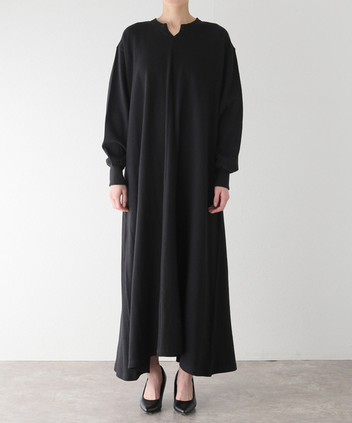 B.C STOCK（ベーセーストック）の「ナシジカットワンピース（ワンピース・レディース・ベージュ/ブラック・FREE）」の3枚目の写真