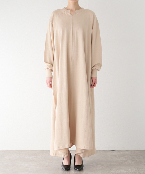 B.C STOCK（ベーセーストック）の「ナシジカットワンピース（ワンピース・レディース・ベージュ/ブラック・FREE）」の5枚目の写真