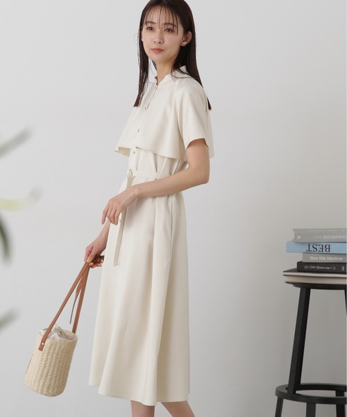 N.(N. Natural Beauty Basic)(エヌエヌナチュラルビューティーベーシック)の「◆ベルト付ケープディティールワンピース(ワンピース・レディース・オフホワイト/グレー/ブルー・MEDIUM)」の5枚目の写真