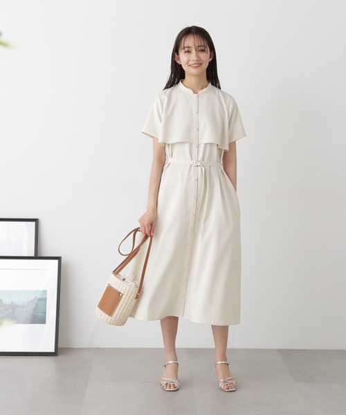 N.(N. Natural Beauty Basic)(エヌエヌナチュラルビューティーベーシック)の「◆ベルト付ケープディティールワンピース(ワンピース・レディース・オフホワイト/グレー/ブルー・MEDIUM)」の6枚目の写真