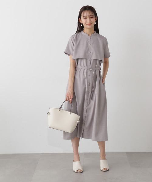 N.(N. Natural Beauty Basic)(エヌエヌナチュラルビューティーベーシック)の「◆ベルト付ケープディティールワンピース(ワンピース・レディース・オフホワイト/グレー/ブルー・MEDIUM)」の13枚目の写真