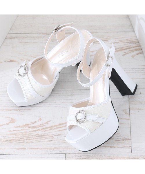 DEMETER(デメテル)の「厚底 太ヒール ビジューバックル アンクルストラップ サンダル(サンダル・レディース・ブラック/シルバー/ホワイト・S/M/L/LL)」の10枚目の写真