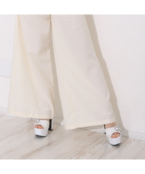 DEMETER(デメテル)の「厚底 太ヒール ビジューバックル アンクルストラップ サンダル(サンダル・レディース・ブラック/シルバー/ホワイト・S/M/L/LL)」の11枚目の写真