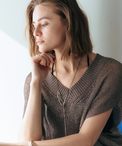 YECCA VECCA（イェッカヴェッカ）の「チェーン×コードラリエット（ネックレス・レディース・シルバー/ゴールド・FREE）」の4枚目の写真