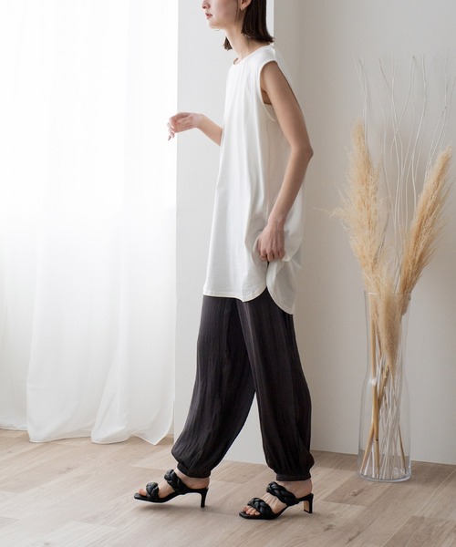 VitaFelice（ヴィータフェリーチェ）の「シャイニードレープ裾絞りパンツ（その他ルームウェア・レディース・ダークオレンジ/チャコール/ベージュ・M/L）」の16枚目の写真