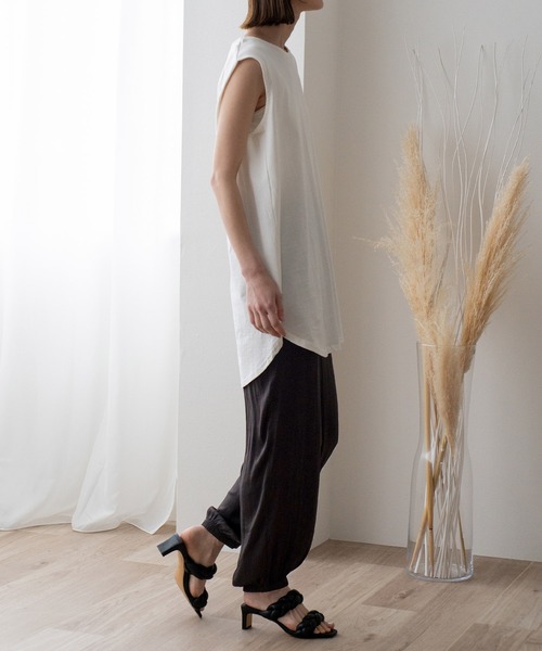 VitaFelice（ヴィータフェリーチェ）の「シャイニードレープ裾絞りパンツ（その他ルームウェア・レディース・ダークオレンジ/チャコール/ベージュ・M/L）」の18枚目の写真