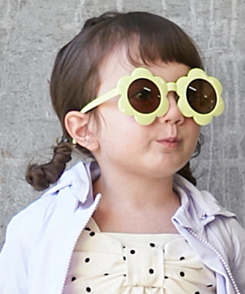 petit main（プティマイン）の「お花サングラス（サングラス・キッズ・ラベンダー/イエロー/ライトピンク・FREE）」の5枚目の写真