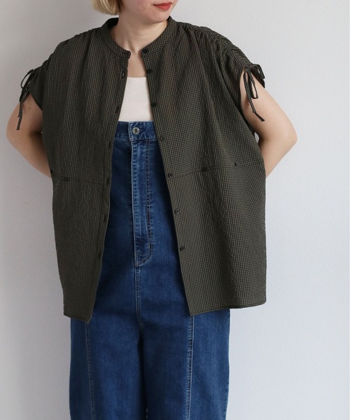 cepo（セポ）の「リサイクルポリサッカー バンドカラーペプラムシャツ＜セットアップ可能＞（シャツ/ブラウス・レディース・ブラック/ブラック×ホワイト/オリーブ・M）」の3枚目の写真