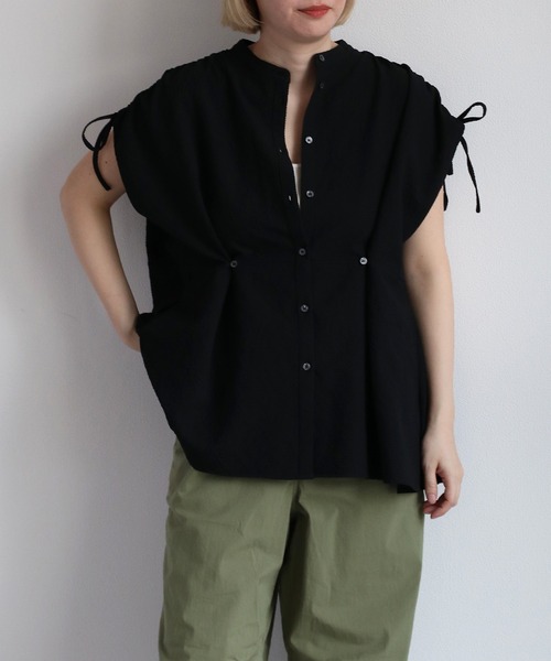 cepo（セポ）の「リサイクルポリサッカー バンドカラーペプラムシャツ＜セットアップ可能＞（シャツ/ブラウス・レディース・ブラック/ブラック×ホワイト/オリーブ・M）」の5枚目の写真