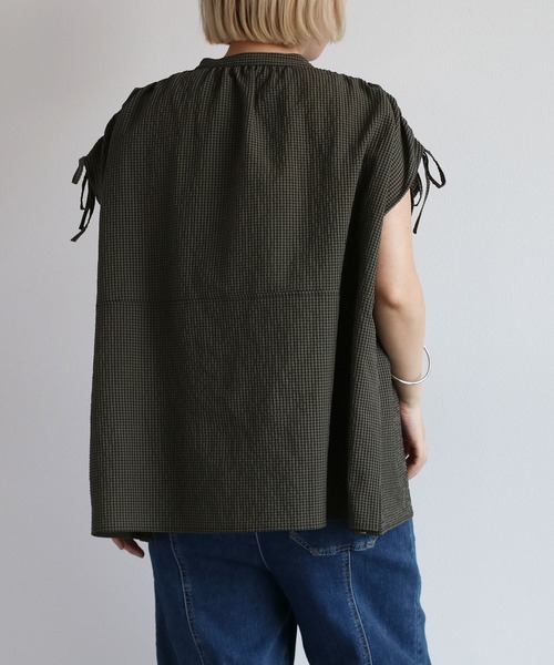 cepo（セポ）の「リサイクルポリサッカー バンドカラーペプラムシャツ＜セットアップ可能＞（シャツ/ブラウス・レディース・ブラック/ブラック×ホワイト/オリーブ・M）」の10枚目の写真