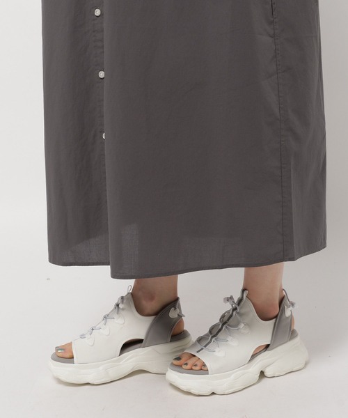 niko and...（ニコアンド）の「マーセシャーリングスリットワンピース（シャツワンピース・レディース・チャコール/イエロー/ブルー・MEDIUM/LARGE）」の21枚目の写真