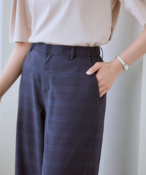 7days Life Styling(セブンデイズライフスタイリング)の「【洗える・ストレッチ】うすカル シャドーチェック柄セミワイドパンツスーツ(ダブルブレストテーラードジャケット+パンツ)(スーツセット・レディース・グレー系/ネイビー系・LL/3L/S/M/L)」の22枚目の写真
