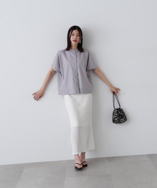 N.(N. Natural Beauty Basic)(エヌエヌナチュラルビューティーベーシック)の「◆バックプリーツバンドカラーシャツ(シャツ/ブラウス・レディース・オフホワイト/グレー/ブルー・MEDIUM)」の16枚目の写真