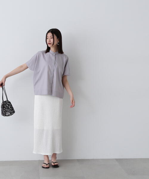 N.(N. Natural Beauty Basic)(エヌエヌナチュラルビューティーベーシック)の「◆バックプリーツバンドカラーシャツ(シャツ/ブラウス・レディース・オフホワイト/グレー/ブルー・MEDIUM)」の17枚目の写真